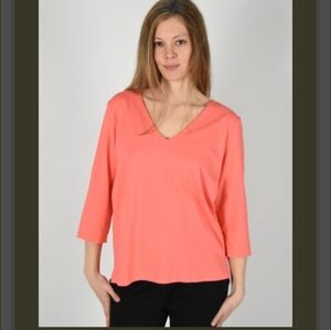 🌟 A'NUE 3/4 sleeve v-neck shirt in coral size small